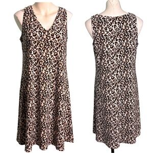 Trapeze leopard stretch AK Shift dress Size 4  (runs big) sleeveless V-neck